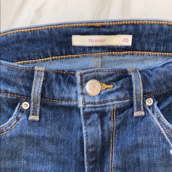 NWOT✨Levi’s 711 Skinny Jeans | 26 - Picture 7 of 9
